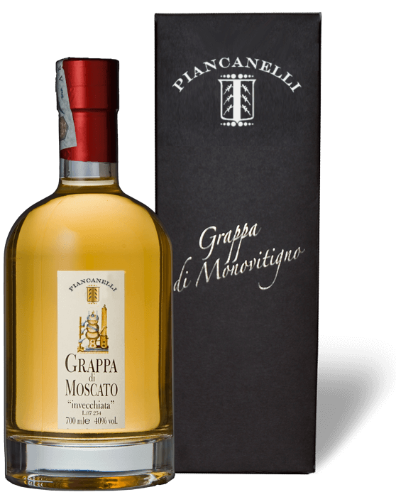 Grappe monovitigno prodotte esclusivamente dalle nostre vinacce di Barbera Chardonnay Dolcetto e Moscato, novelle e morbide Piancanelli winery grape based spirits from Asti Piemonte ITaly